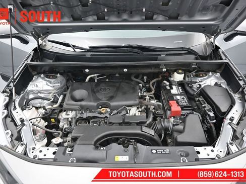 Used 2019 Toyota RAV4 LE w/ All Weather Liner Package AWD/4WD image 32