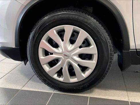 Used 2020 Nissan Rogue S AWD/4WD image 7