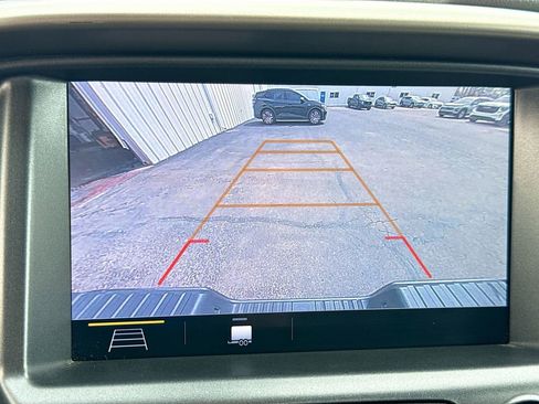 Used 2022 Chevrolet Colorado Z71 RWD image 14