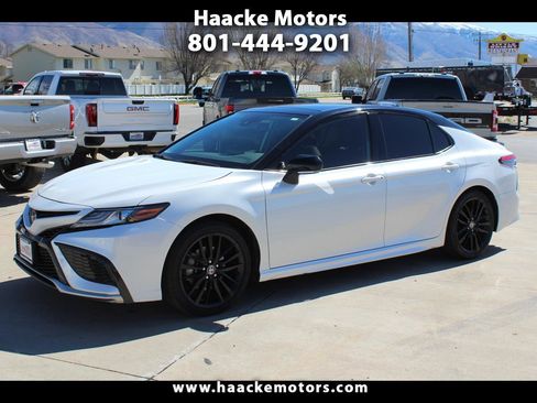 Used 2023 Toyota Camry XSE image 1