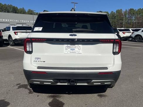 New 2026 Ford Explorer Active w/ Active Comfort Package RWD image 15