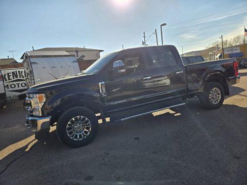 Used 2020 Ford F250 XLT w/ XLT Premium Package image 5