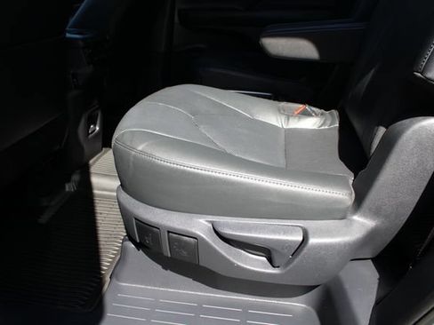 Certified 2025 Toyota Grand Highlander FWD image 29