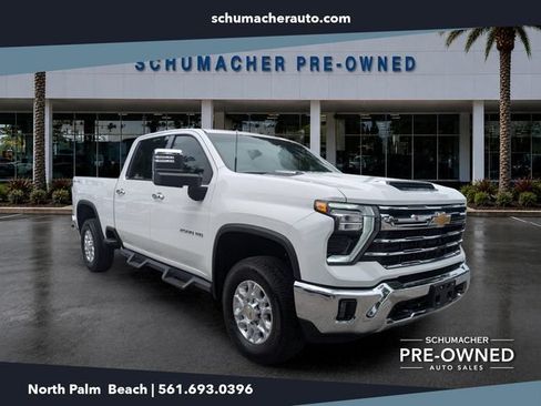 Used 2026 Chevrolet Silverado 2500 LTZ w/ LTZ Convenience Package AWD/4WD image 1