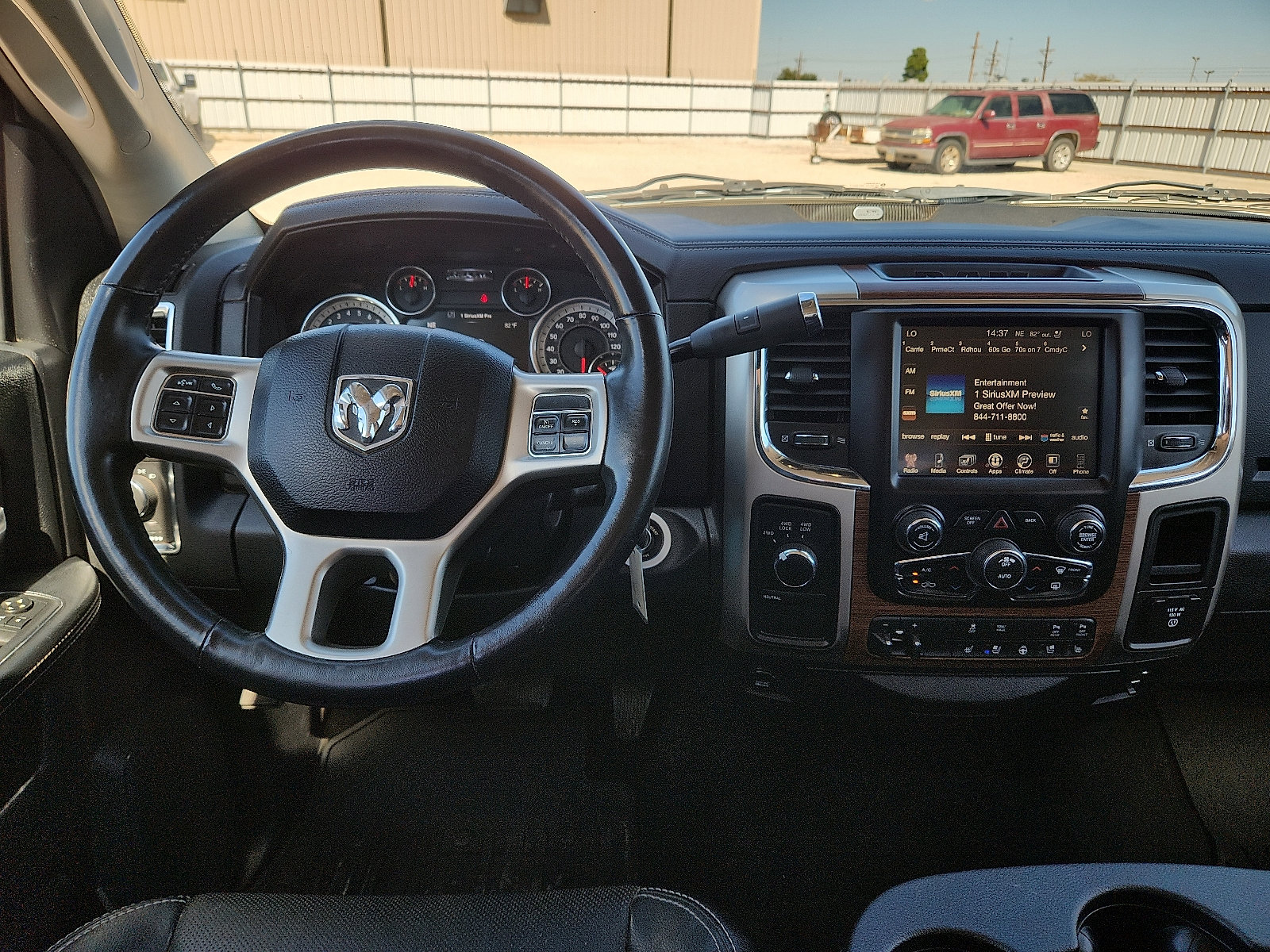 Used 2016 RAM 2500 Laramie AWD/4WD image 11