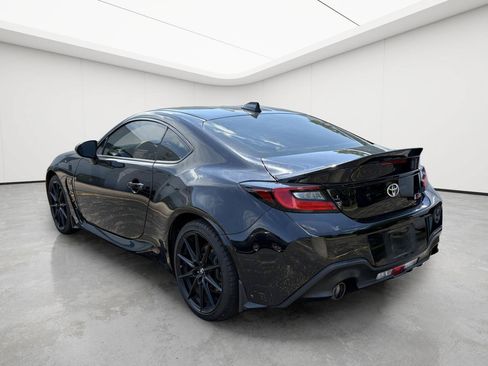 Used 2023 Toyota GR86 Premium RWD image 4