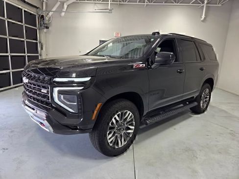 Used 2025 Chevrolet Tahoe Z71 AWD/4WD image 3