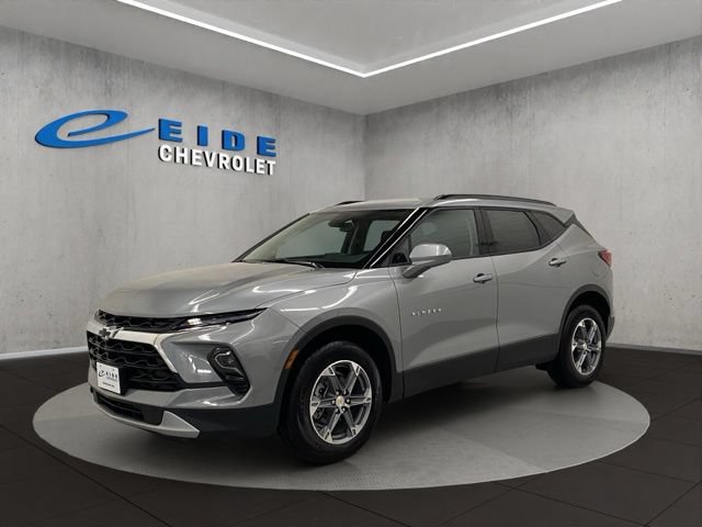 New 2026 Chevrolet Blazer LT w/ Convenience Package AWD/4WD image 4