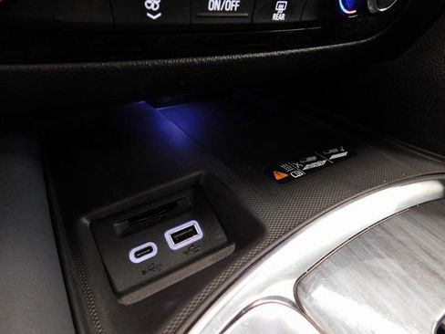 Used 2022 Buick Enclave Essence w/ Sport Touring Edition image 49