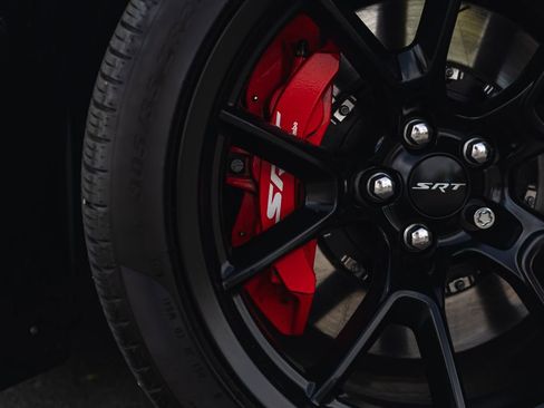 Used 2022 Dodge Challenger SRT Hellcat Redeye RWD image 5