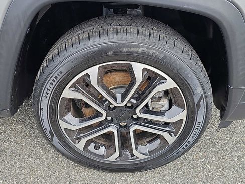 Used 2023 Jeep Compass Limited w/ Sun and Sound Group image 8