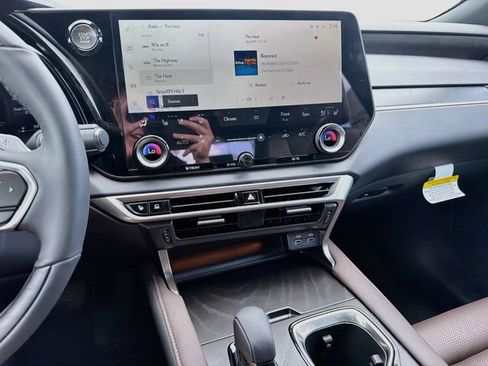 New 2026 Lexus RX 350 FWD image 29