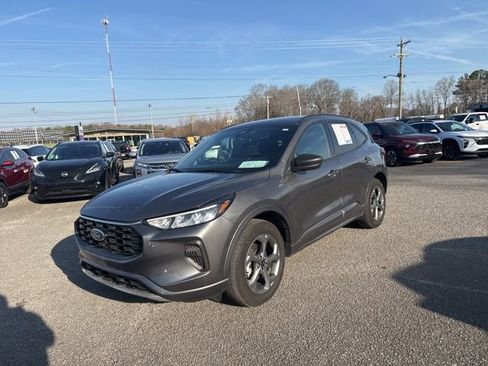 Used 2024 Ford Escape ST-Line w/ Tech Pack #1 image 4