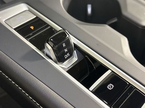 New 2026 Volkswagen Atlas SE image 21