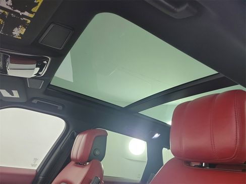 Used 2020 Land Rover Range Rover Sport HST image 16