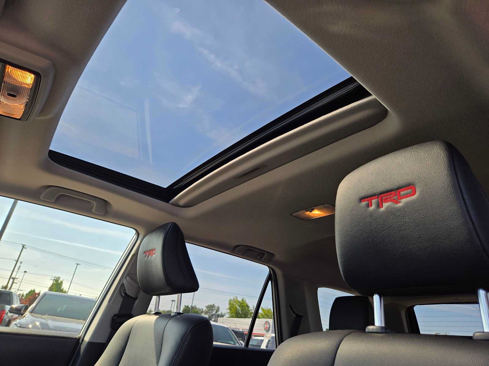 Certified 2023 Toyota 4Runner TRD Off-Road Premium w/ Moonroof Package AWD/4WD image 26