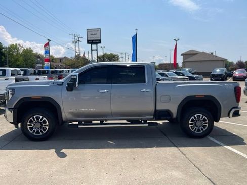 Used 2025 GMC Sierra 2500 SLT w/ SLT Convenience Package AWD/4WD image 8