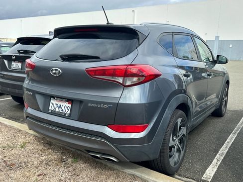 Used 2016 Hyundai Tucson Sport image 3