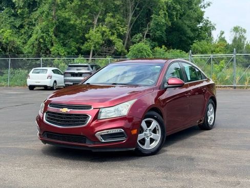 Used 2016 Chevrolet Cruze LT FWD image 1