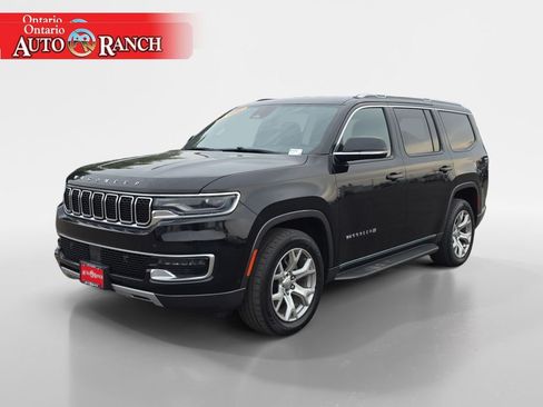 Used 2022 Jeep Wagoneer Series II AWD/4WD image 7