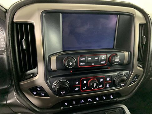 Used 2015 GMC Sierra 3500 Denali image 12