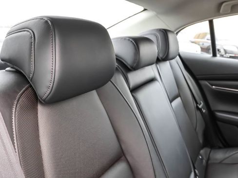 Used 2021 MAZDA MAZDA3 s image 37