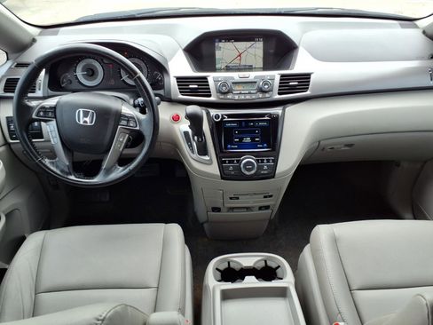Used 2015 Honda Odyssey Touring image 4