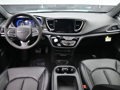 New 2026 Chrysler Pacifica Select FWD image 19