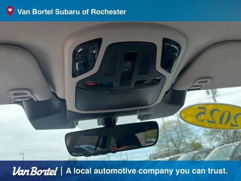 Certified 2025 Subaru Outback Premium w/ Popular Package #1 AWD/4WD image 23