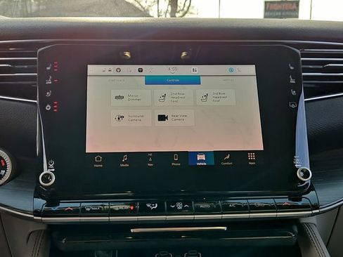 Used 2023 Jeep Wagoneer Series III w/ Convenience Group I image 17