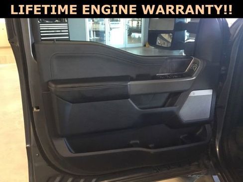 Used 2024 Ford F250 Lariat w/ Black Appearance Package image 12