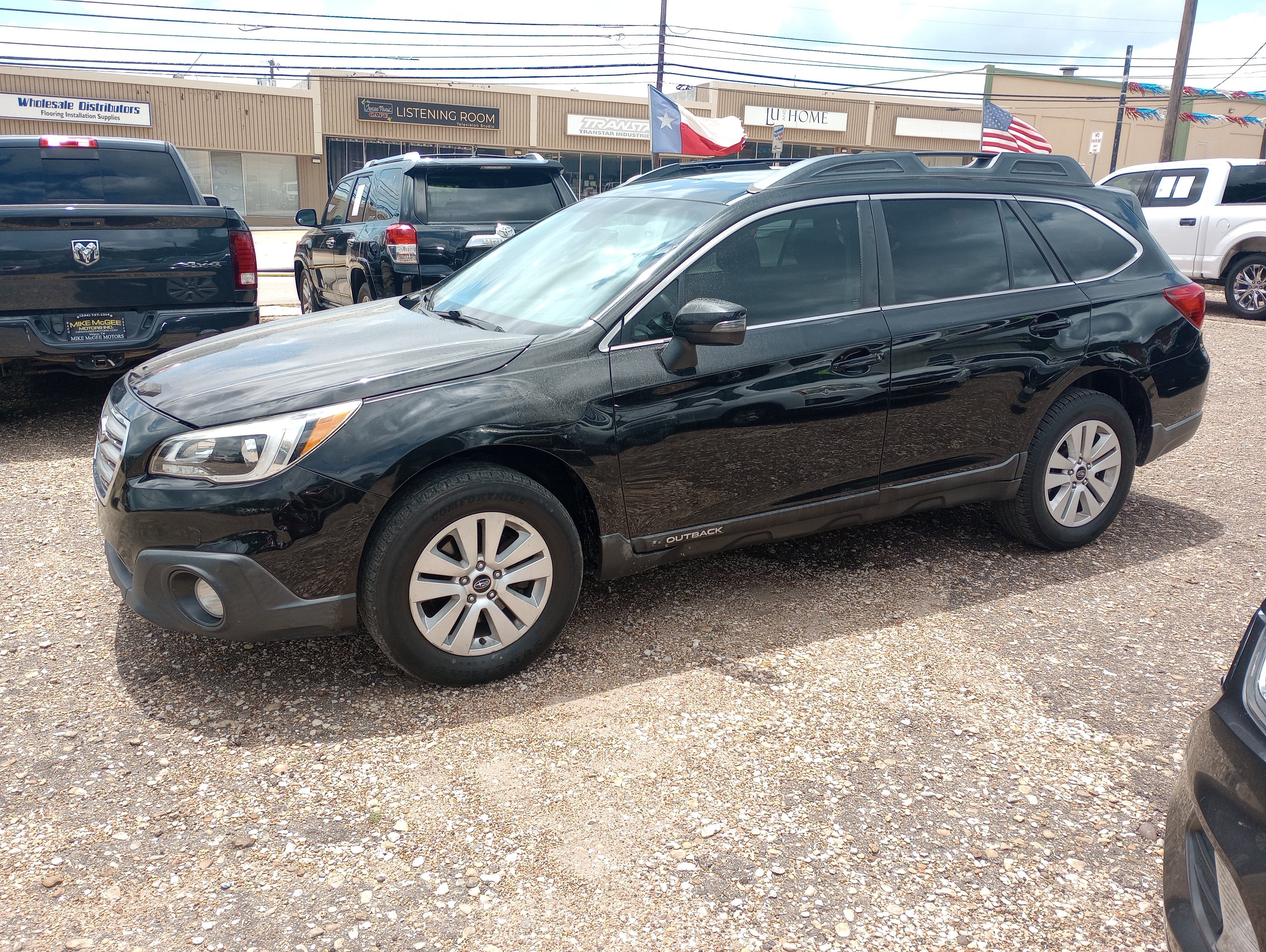 Used 2017 Subaru Outback 2.5i Premium AWD/4WD image 4