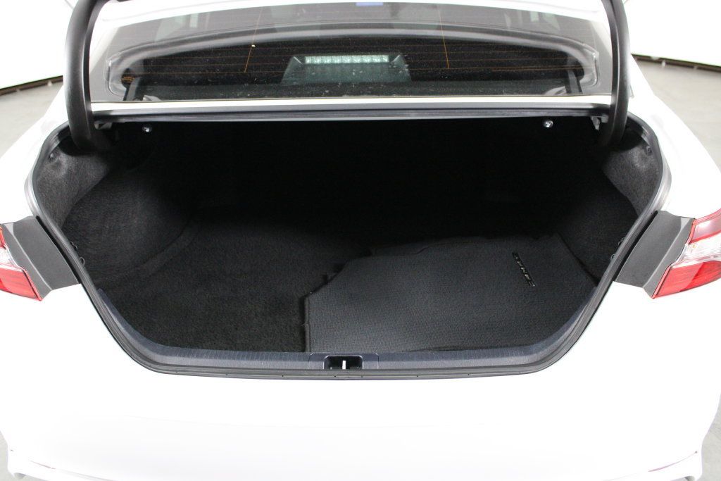 Used 2023 Toyota Camry SE FWD image 16