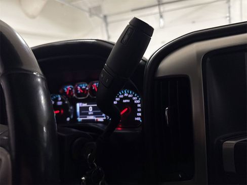 Used 2018 GMC Sierra 1500 SLT image 18