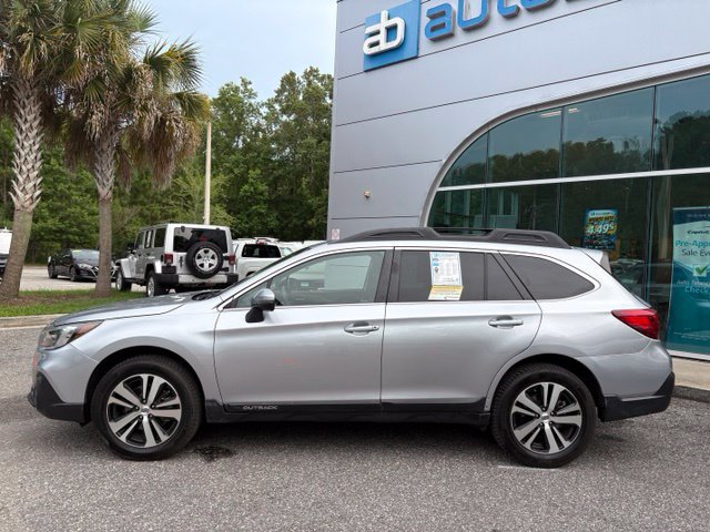 Used 2019 Subaru Outback 2.5i Limited AWD/4WD image 2