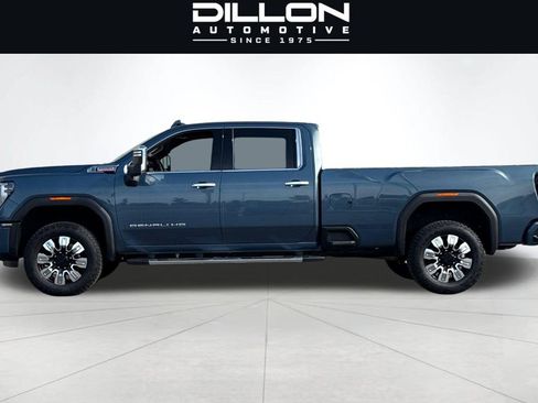 Used 2025 GMC Sierra 3500 Denali w/ Denali Reserve Package AWD/4WD image 7