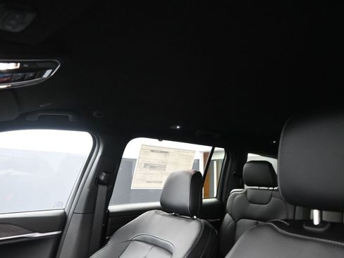 New 2025 Jeep Grand Cherokee L Limited w/ Black Appearance Package image 10