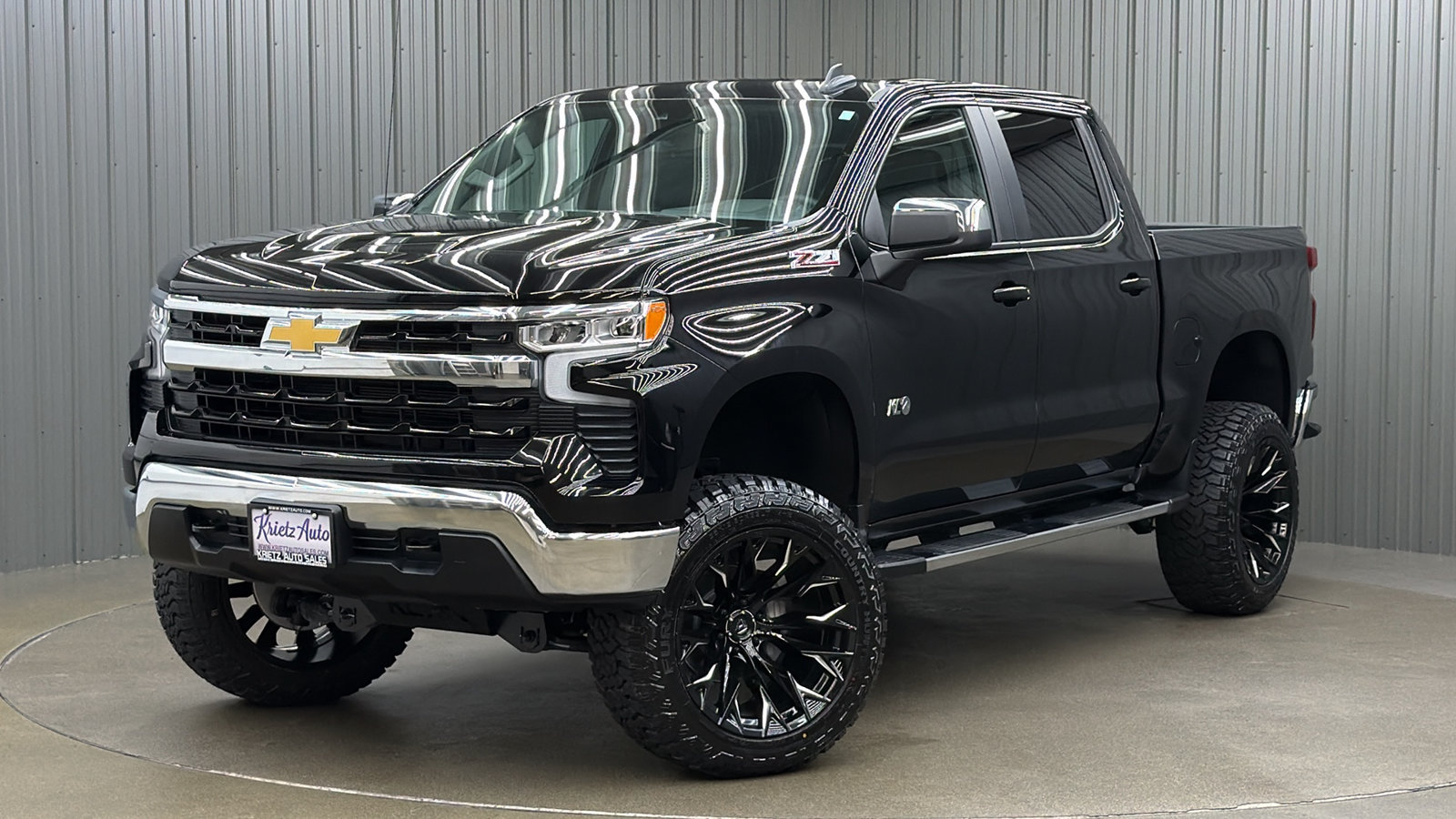 Used 2026 Chevrolet Silverado 1500 LT AWD/4WD image 1