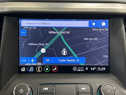 Used 2023 GMC Acadia SLT w/ Technology Package image 28