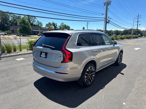 Certified 2025 Volvo XC90 B6 Plus AWD/4WD image 5