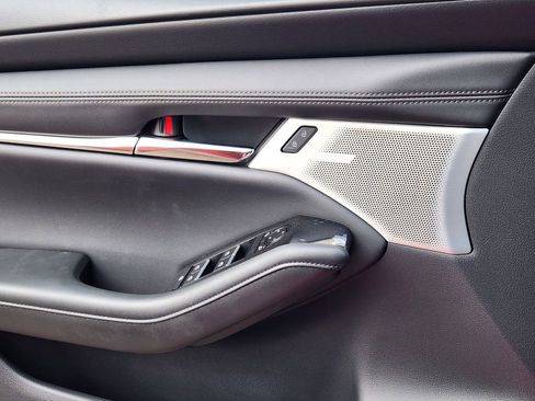 New 2026 MAZDA MAZDA3 2.5 Turbo Sedan w/Premium Plus image 13