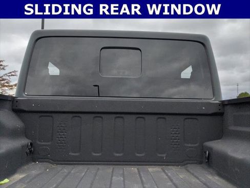 Certified 2022 Jeep Gladiator Overland w/ Popular Equipment Package image 12