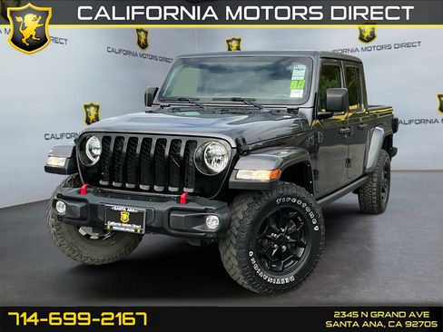 Used 2022 Jeep Gladiator Sport AWD/4WD image 1