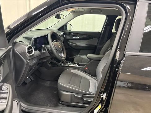 New 2026 Chevrolet TrailBlazer LT w/ LT Cold Weather Package AWD/4WD image 17