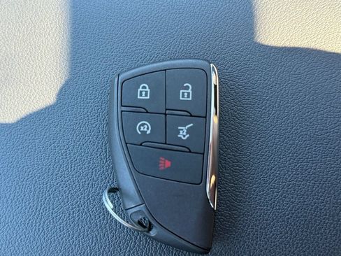 Certified 2024 Chevrolet Blazer EV LT AWD/4WD image 31