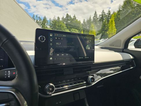 Used 2025 Honda Prologue Touring image 27