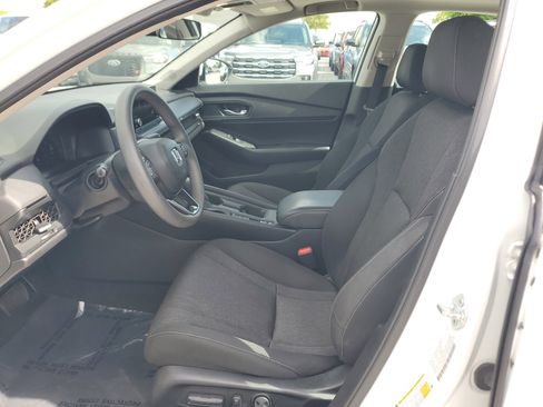 Used 2023 Honda Accord EX image 11