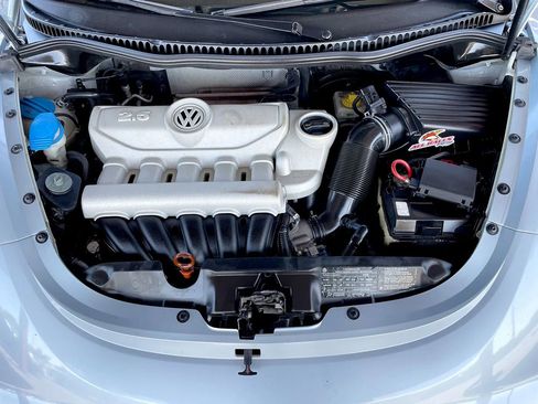 Used 2010 Volkswagen Beetle Red Rock FWD image 15