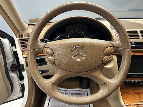 Used 2008 Mercedes-Benz E 350 350 4MATIC image 21