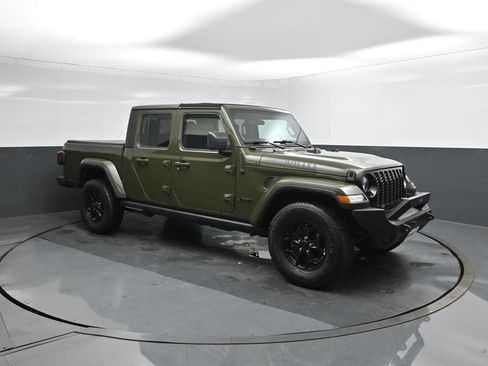 Used 2022 Jeep Gladiator Sport AWD/4WD image 26
